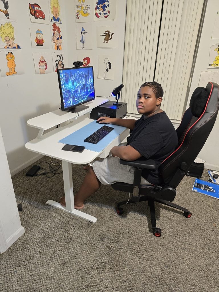 COMHOMA Electric Standing Desk DTS118 Review for Kids & Home Office