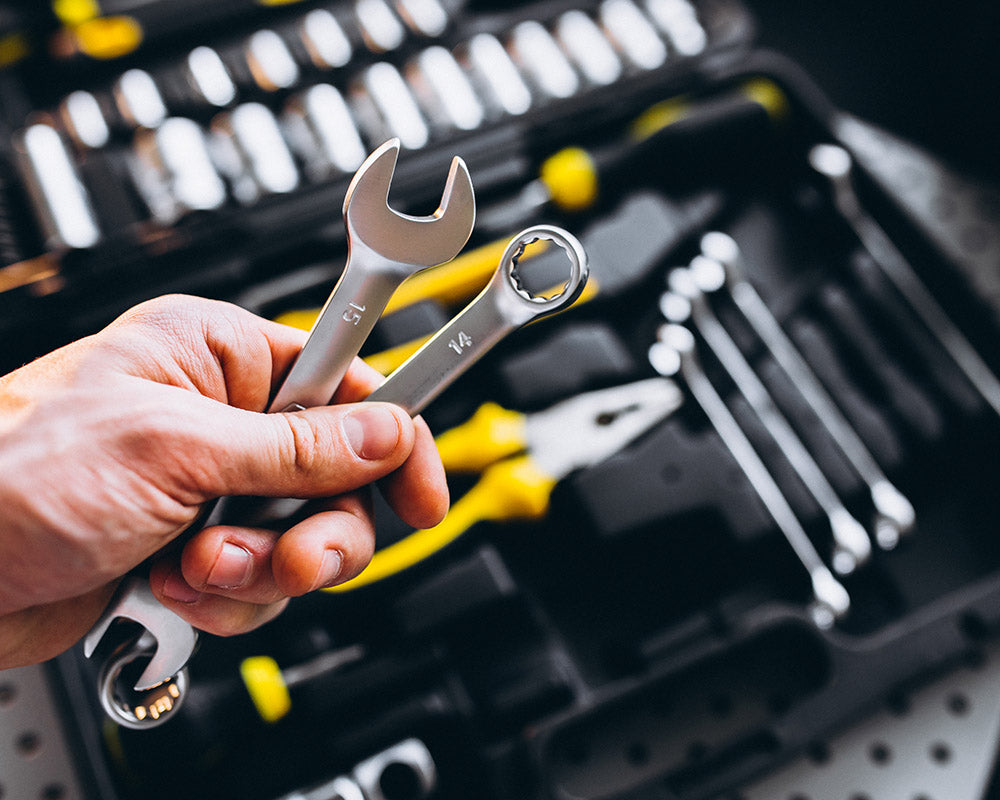 Power Tools vs. Hand Tools: Which Should You Choose?