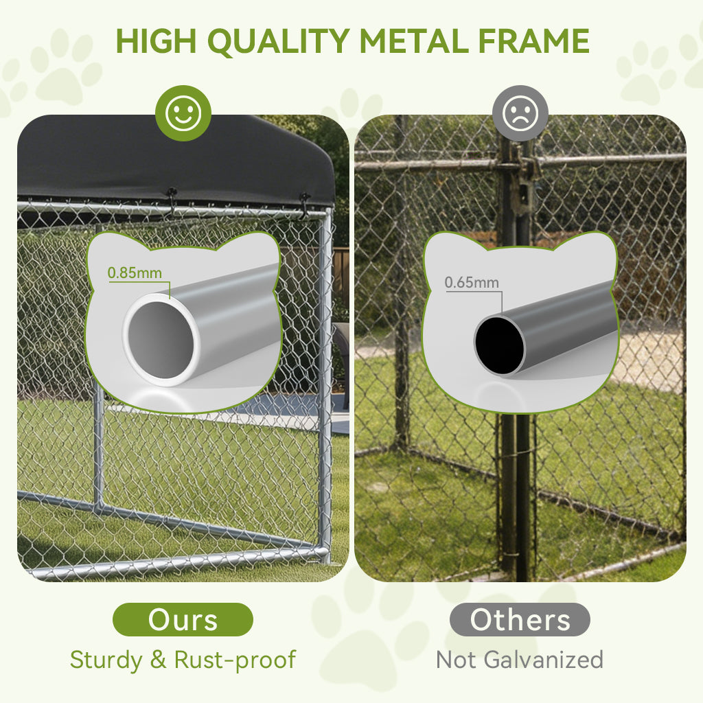 Comparison image showing the sturdy and rust-proof metal frame of the COMHOMA® Outdoor Dog Kennel with All Weather Resistant Roof OT-GD05 featuring a 0.85mm thick galvanized tube versus a thinner 0.65mm non-galvanized tube of other kennels.