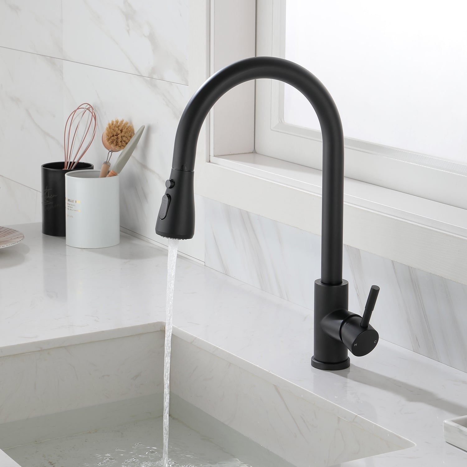 Kitchen Faucet with Pull Out Spraye